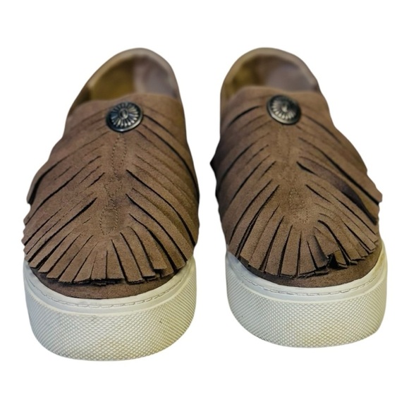 Ariat women's Taupe Faux Suede Textile upper with frindge and silver button. - Picture 2 of 11